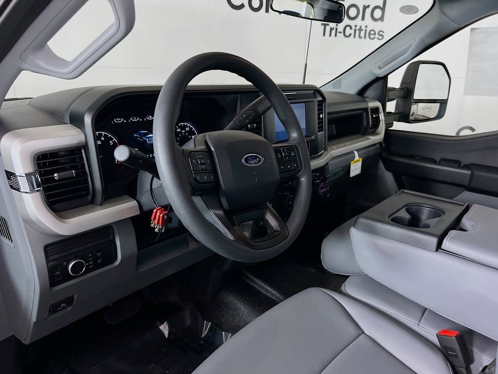 New 2026 Ford F250 XL image 3