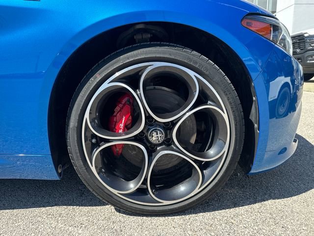 Used 2024 Alfa Romeo Giulia Veloce image 16
