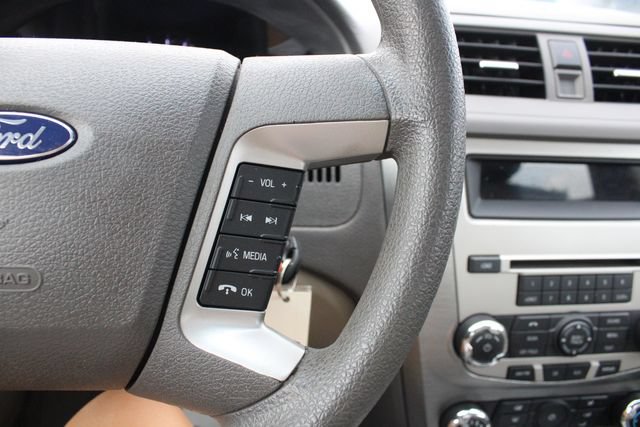 Used 2010 Ford Fusion SE FWD image 13