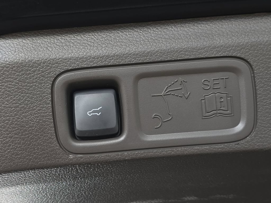 Used 2024 Lincoln Navigator Reserve AWD/4WD image 31