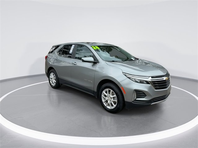 Used 2024 Chevrolet Equinox LT image 2