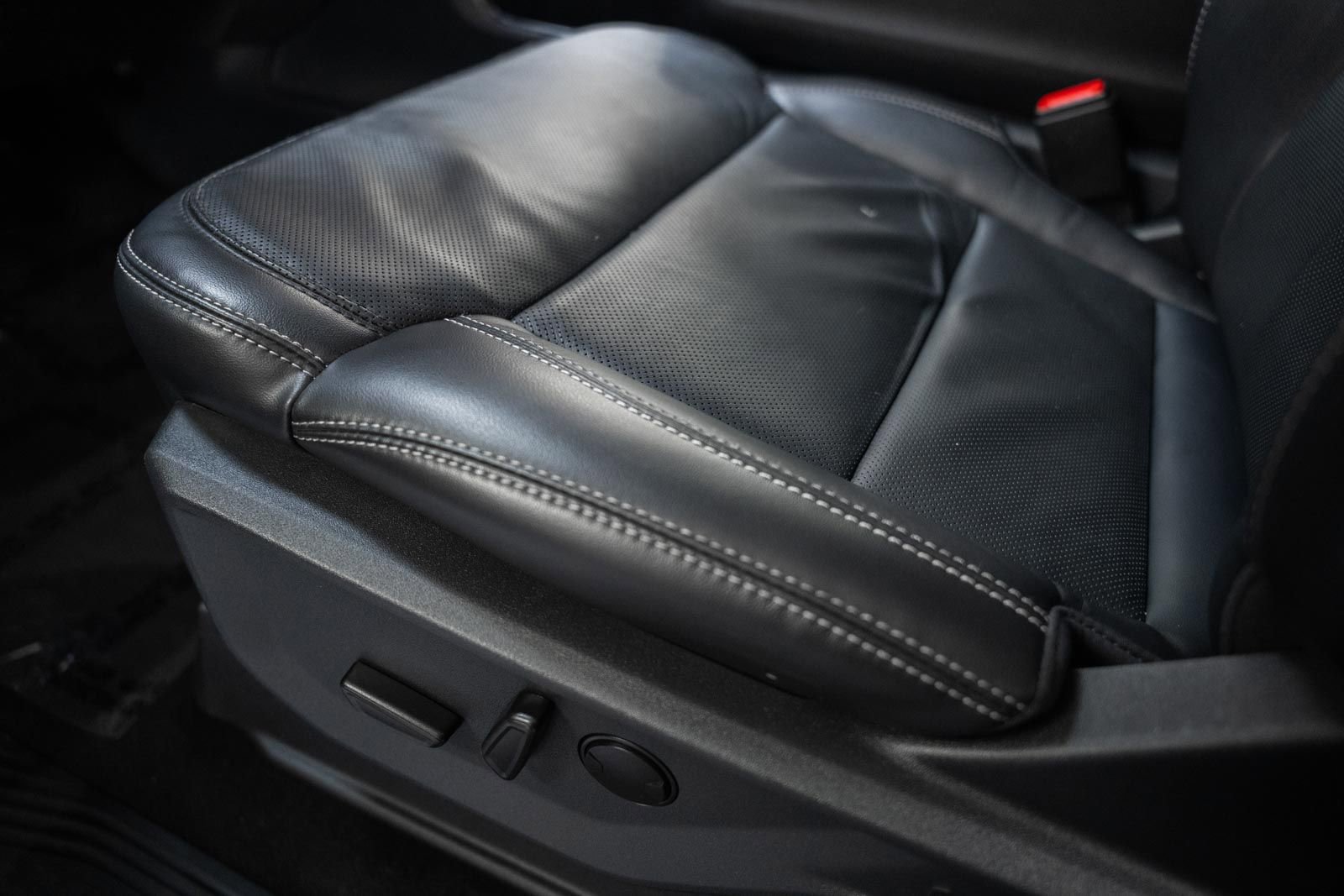 Used 2025 Ford Expedition Max Platinum image 48