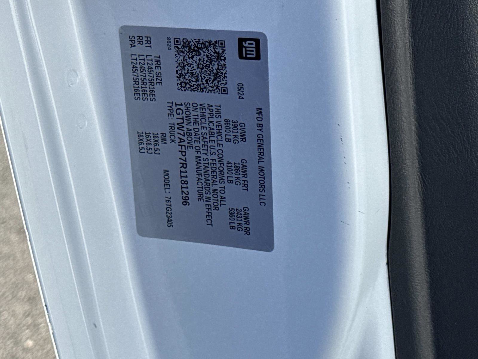 Used 2024 GMC Savana 2500 Work Van w/ Driver Convenience Package image 30