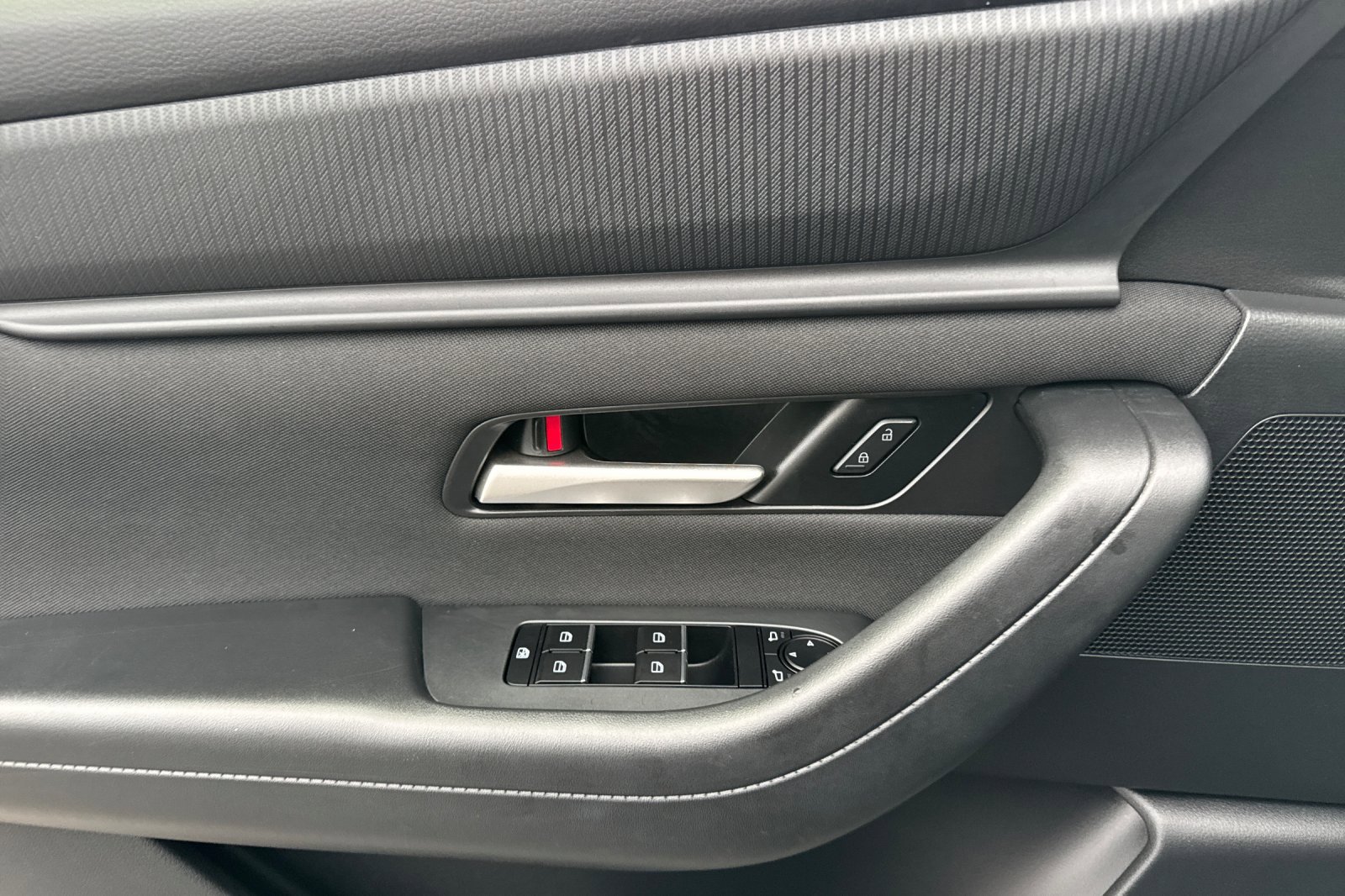 Used 2025 MAZDA CX-90 3.3 Turbo w/ Select Package image 11