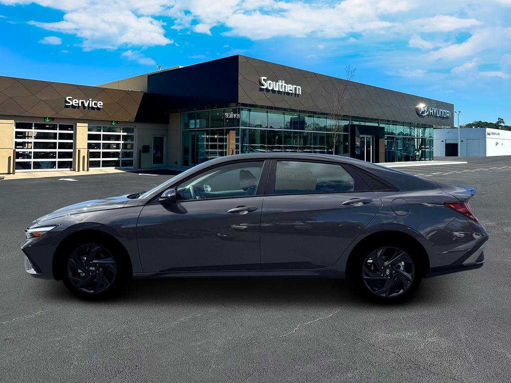 New 2026 Hyundai Elantra Sport FWD image 3