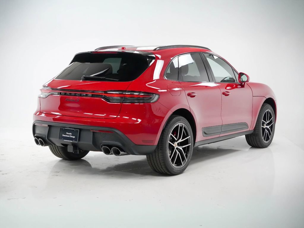 Certified 2025 Porsche Macan S image 10