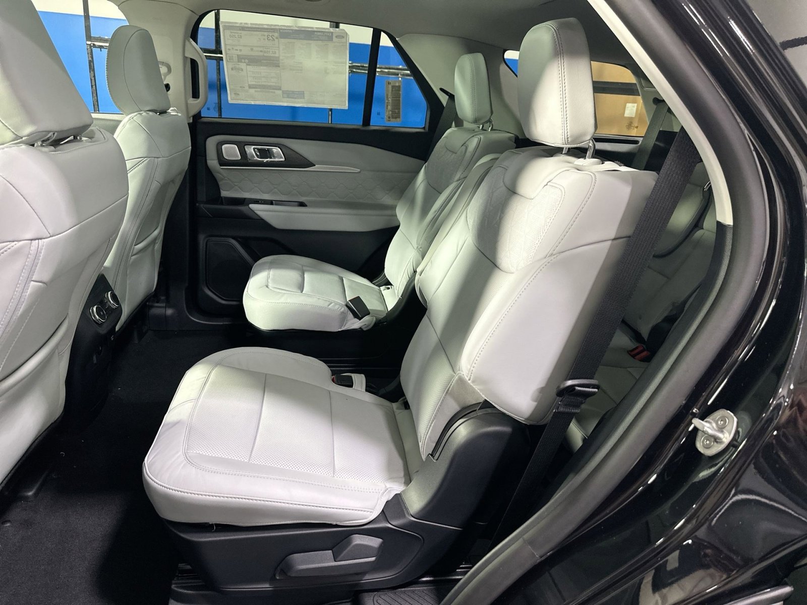 New 2026 Ford Explorer Platinum w/ LUX Leather Package image 32