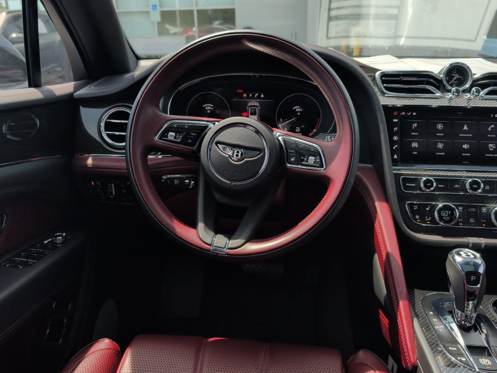 Used 2022 Bentley Bentayga AWD/4WD image 7