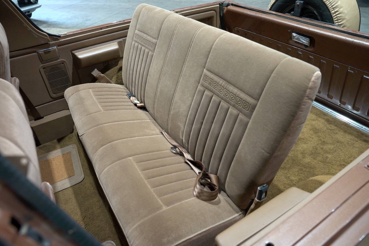 Used 1987 Ford Bronco AWD/4WD image 19