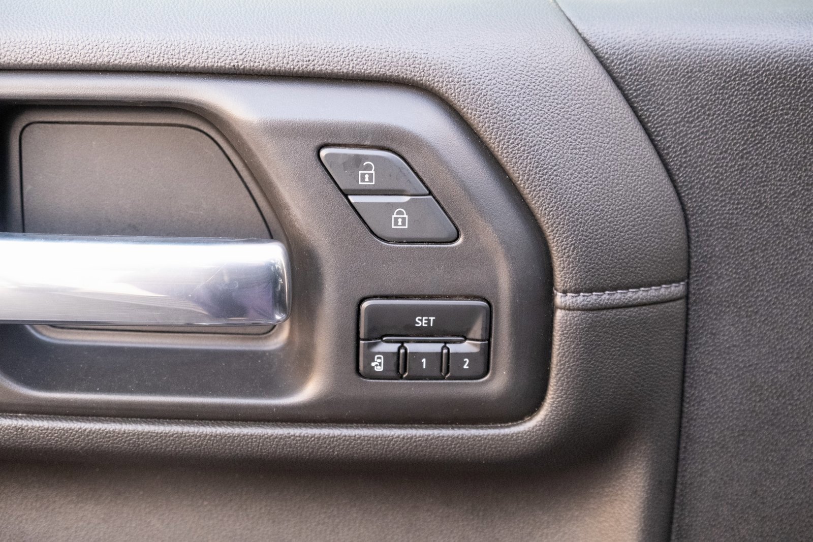 Used 2023 GMC Sierra 3500 Denali image 19