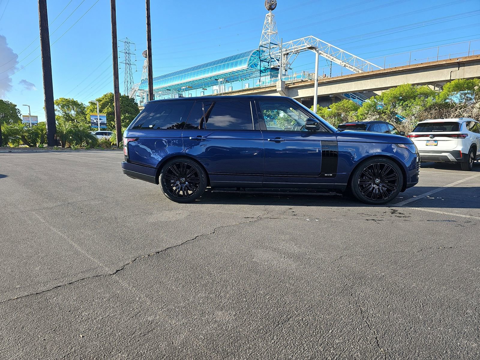 Used 2019 Land Rover Range Rover Long Wheelbase Supercharged image 8