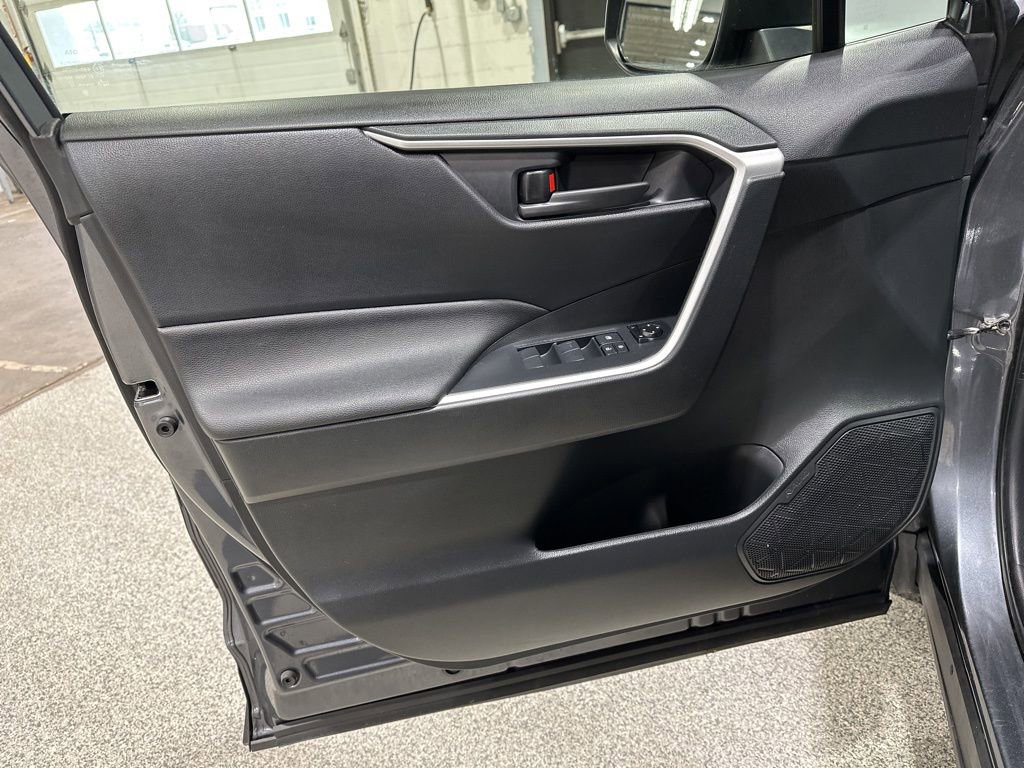 Certified 2022 Toyota RAV4 LE image 12