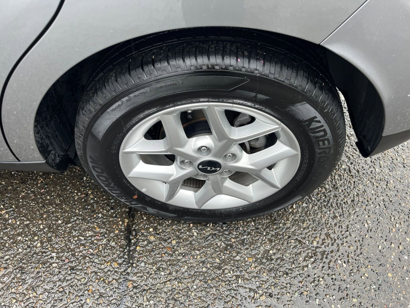 Used 2025 Kia Soul LX w/ LX Technology Package image 30