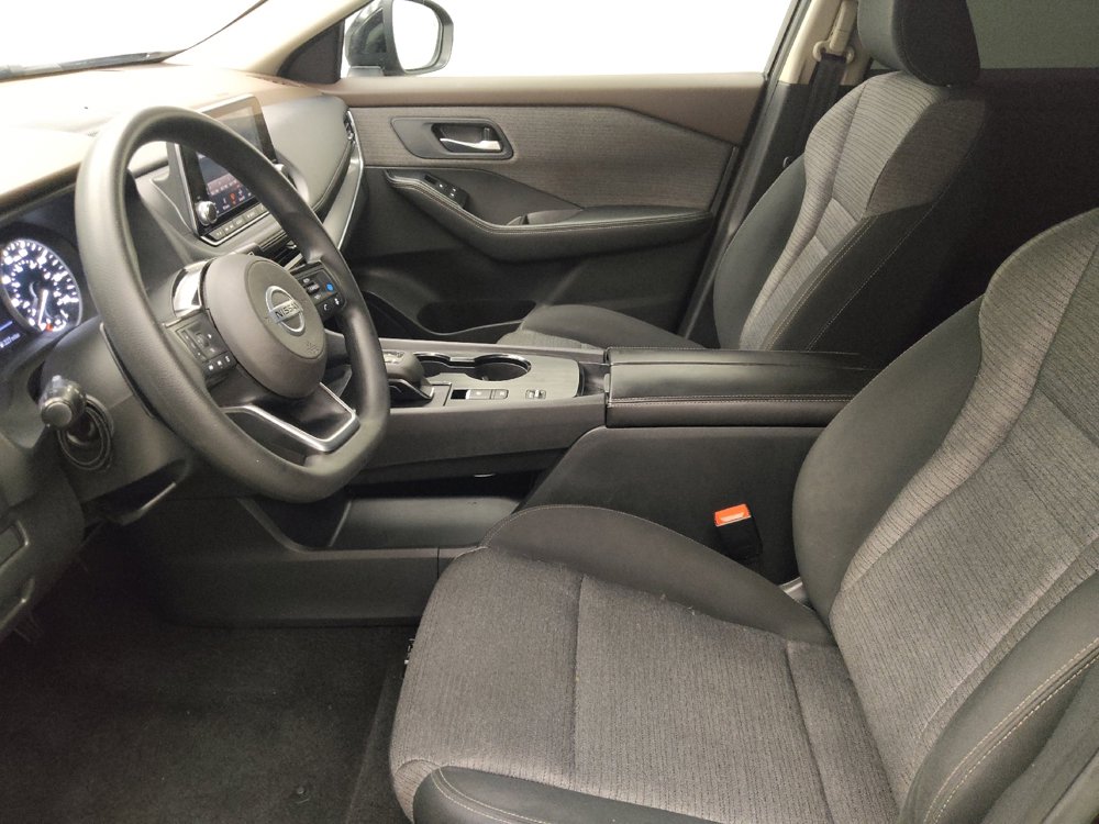 Used 2021 Nissan Rogue SV image 17