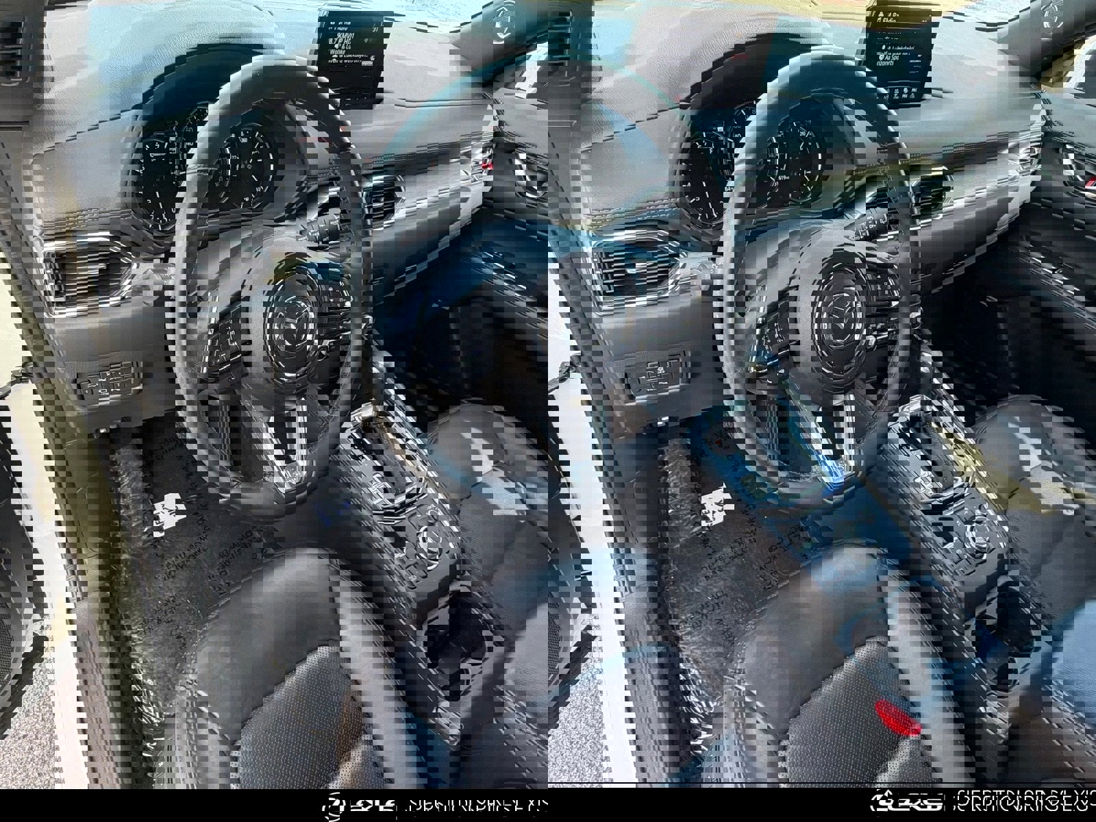 Used 2020 MAZDA CX-5 Signature image 15