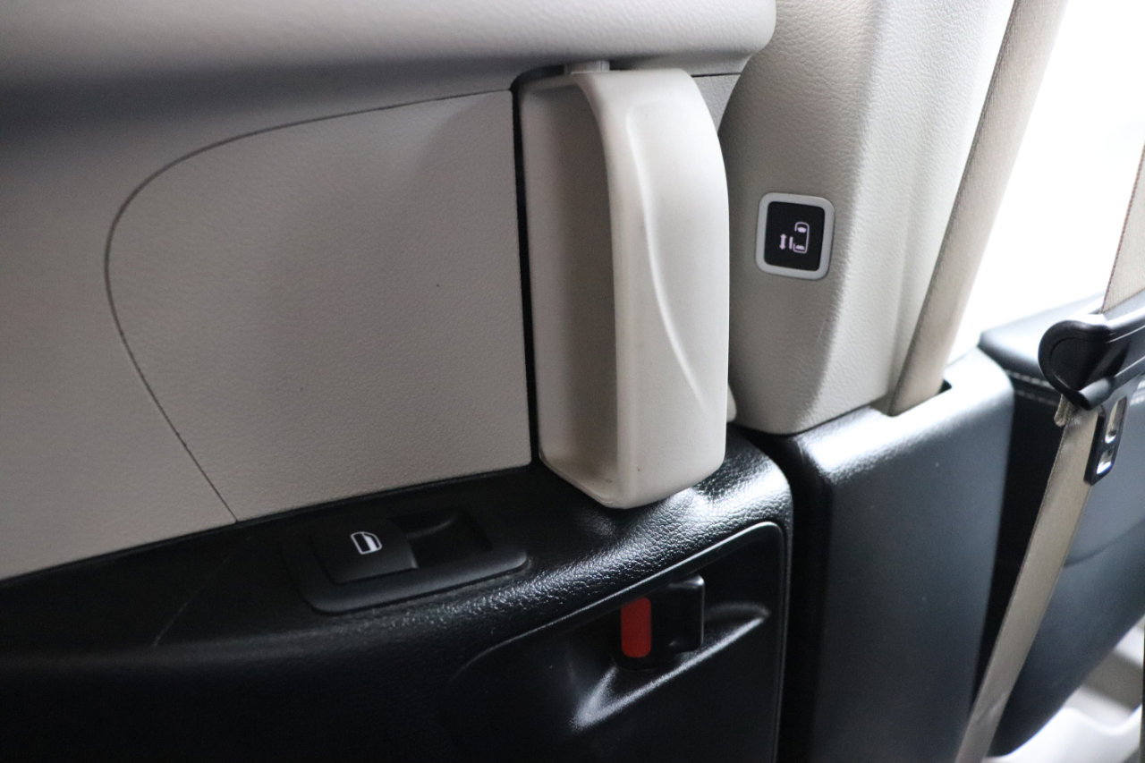 Used 2024 Chrysler Pacifica Limited image 27