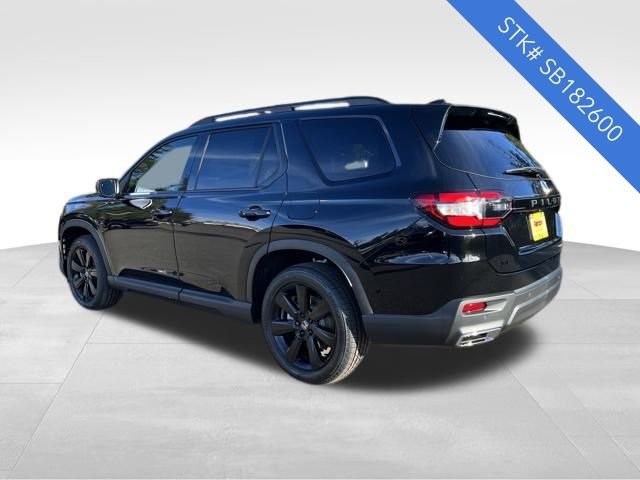 New 2025 Honda Pilot Black Edition image 5