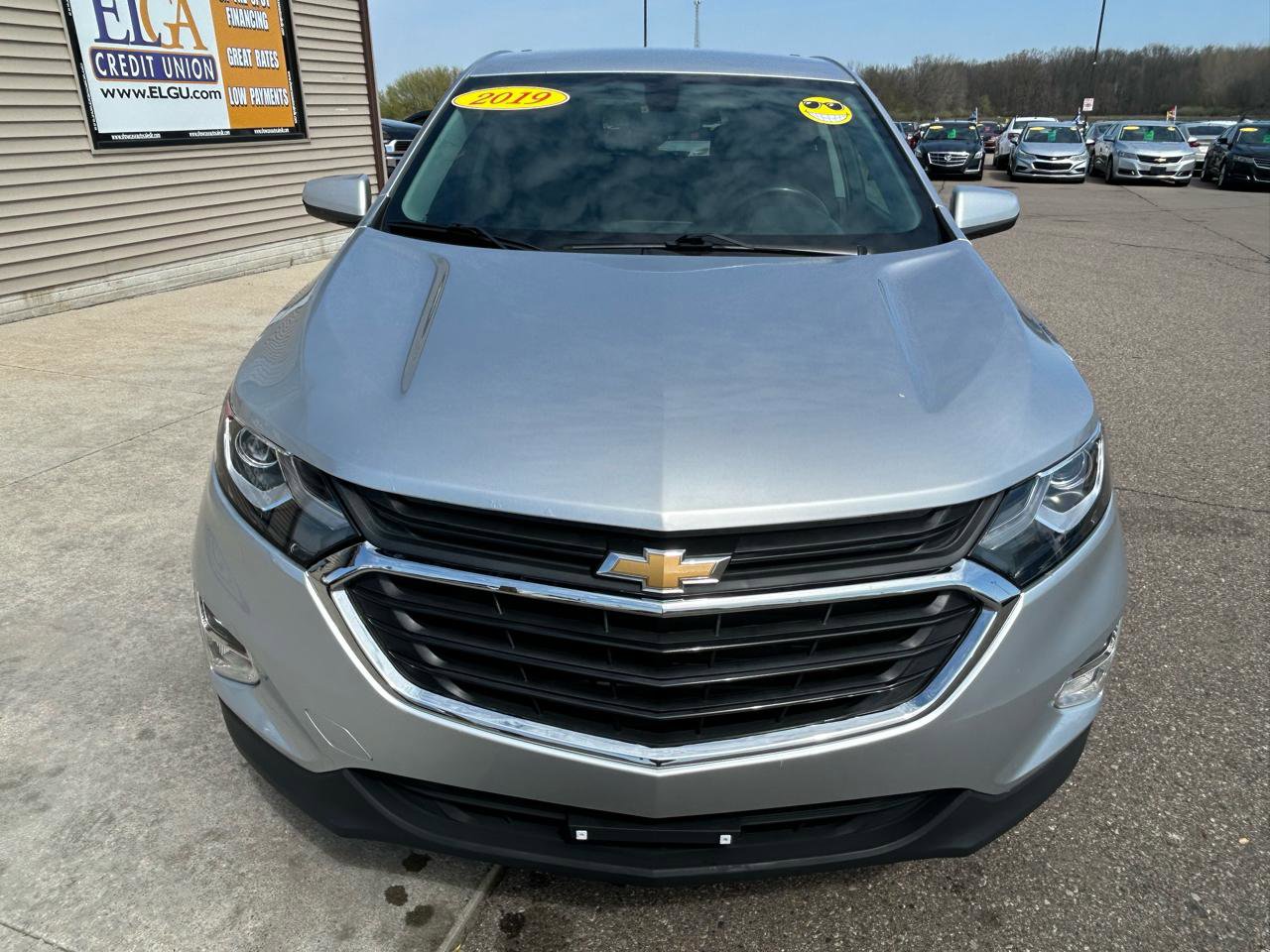 Used 2019 Chevrolet Equinox LT AWD/4WD image 2