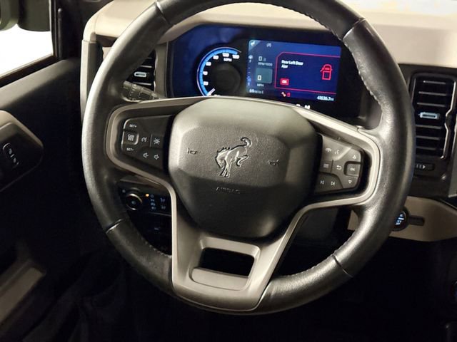 Used 2023 Ford Bronco Wildtrak image 27