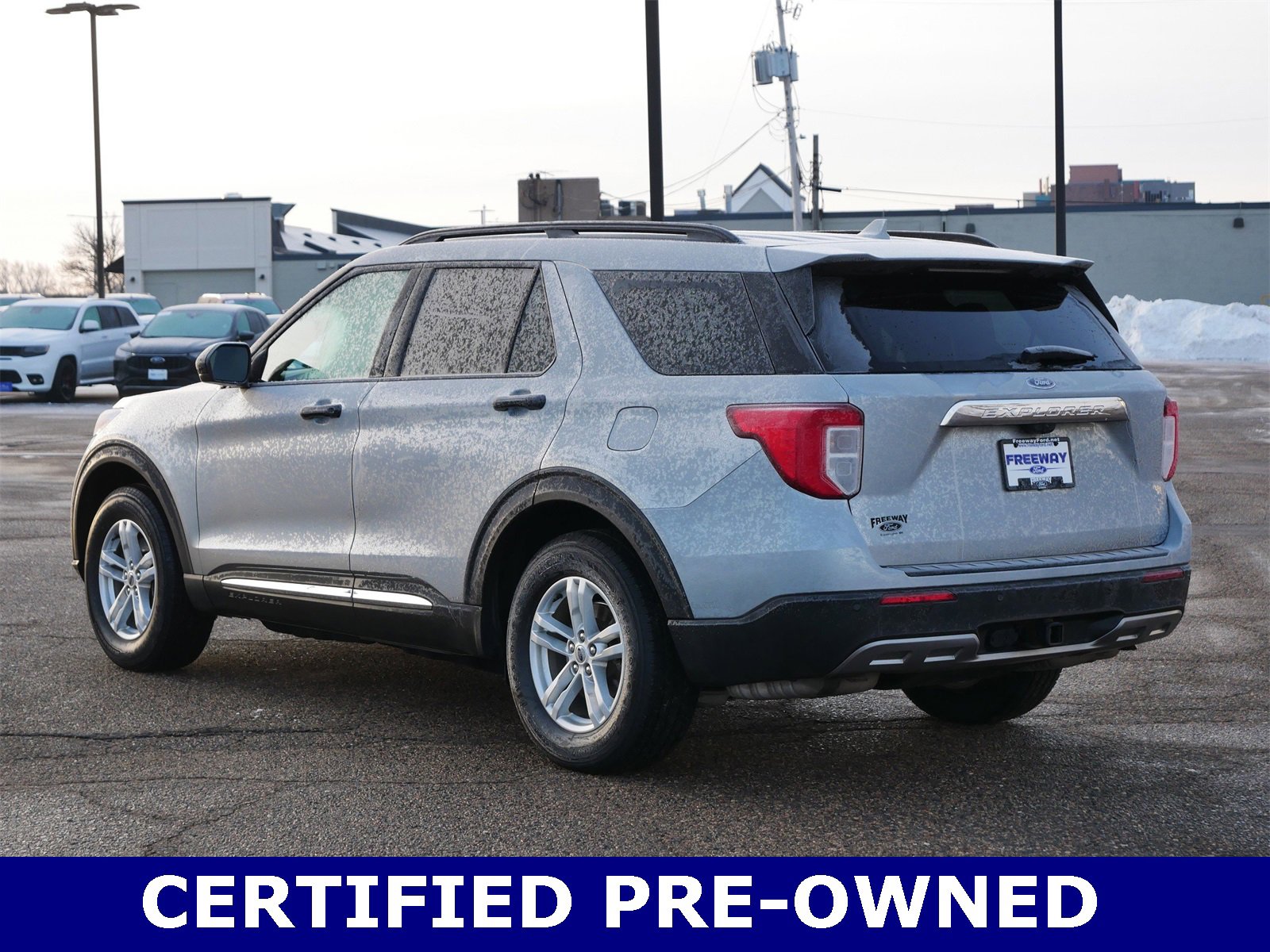 Certified 2020 Ford Explorer XLT w/ Equipment Group 202A image 3