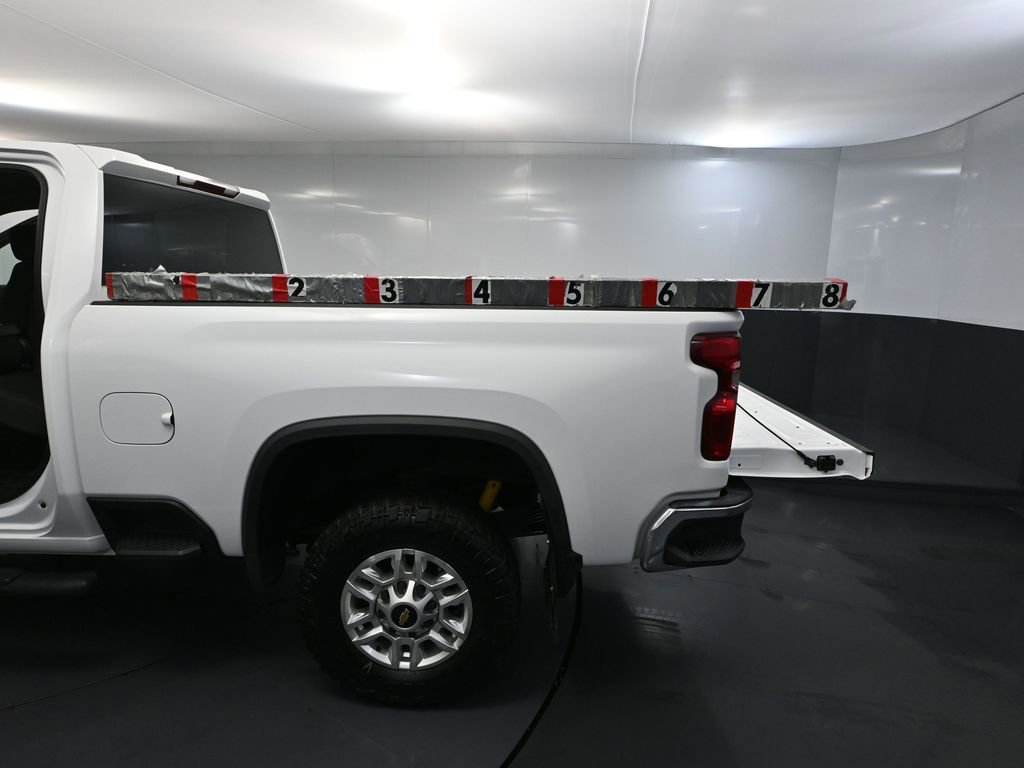 Used 2024 Chevrolet Silverado 2500 LT image 41