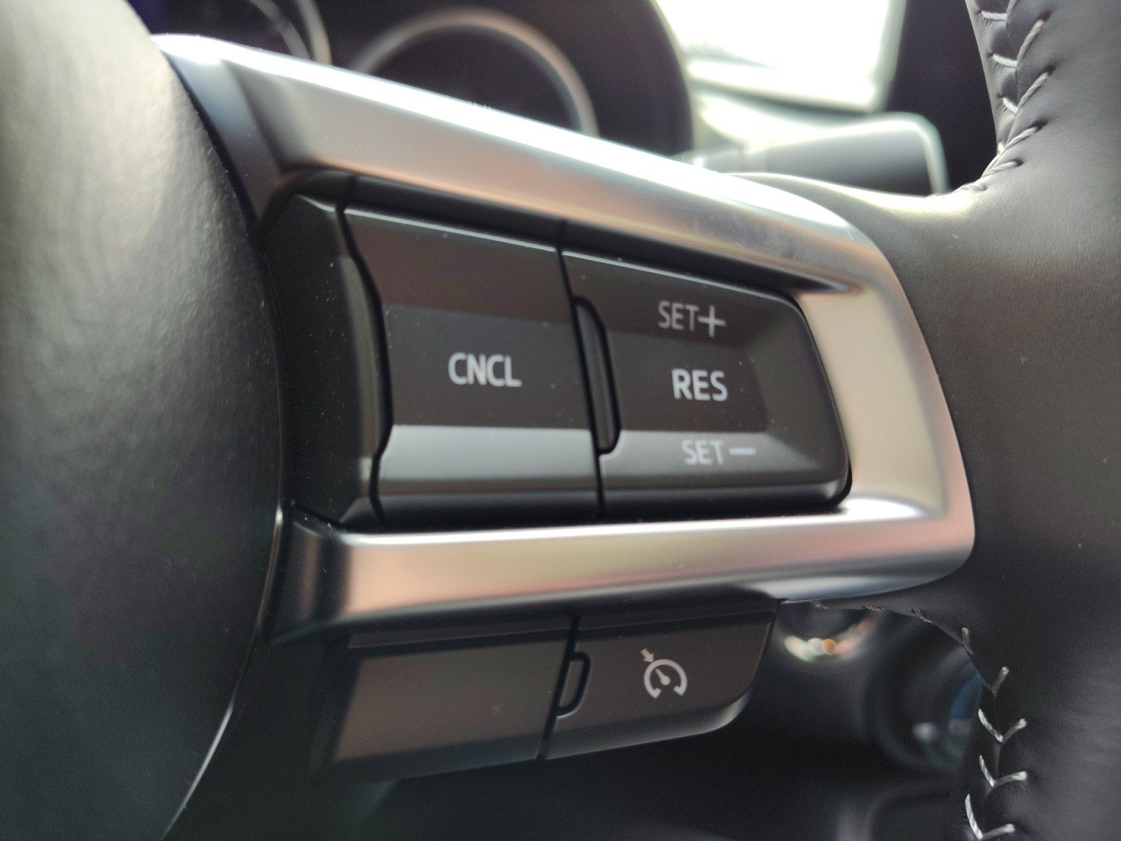 Used 2025 MAZDA MX-5 Miata Club image 25