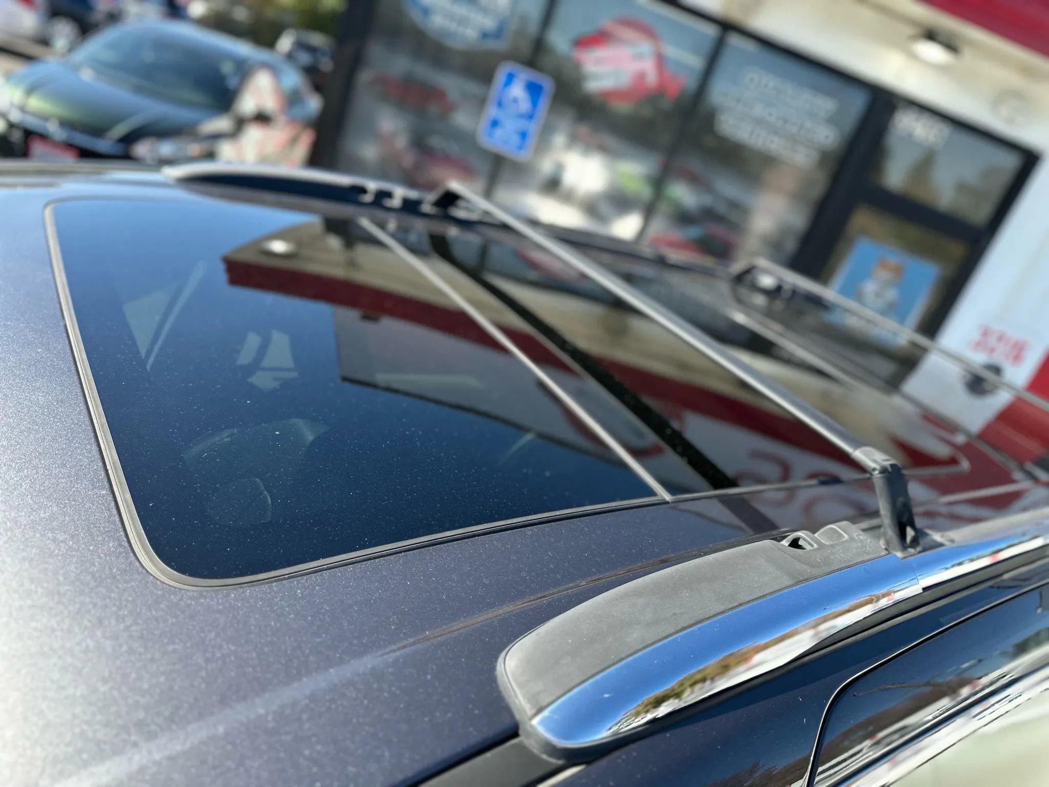 Used 2018 Chrysler Pacifica Limited w/ Advanced Safetytec Group image 9