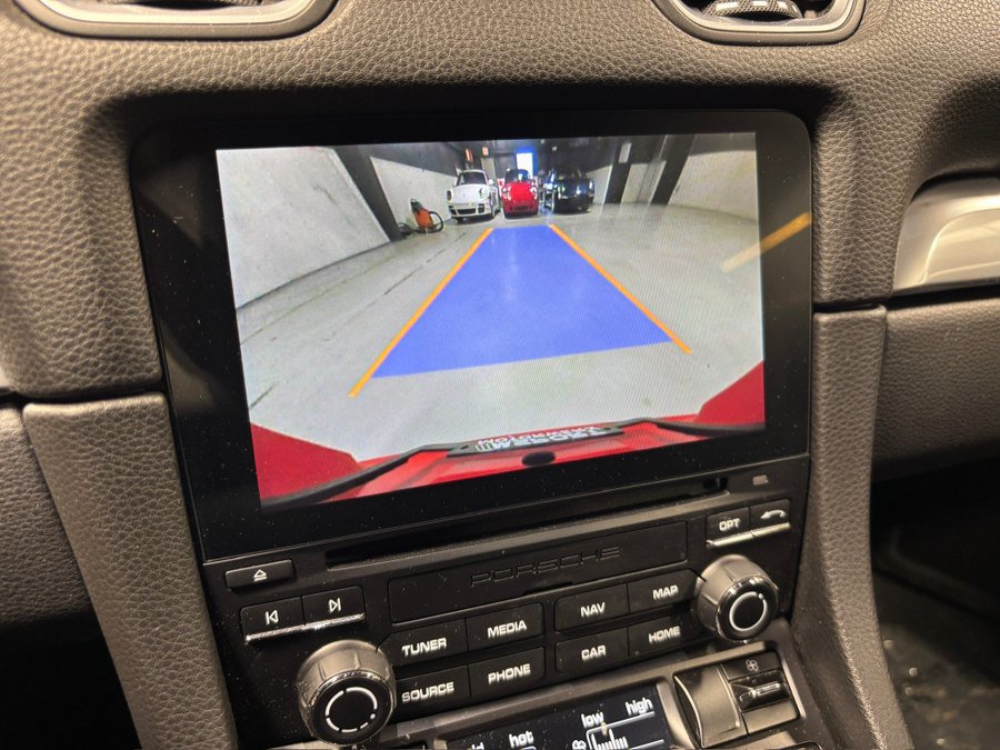 Used 2018 Porsche 718 Cayman S RWD image 11