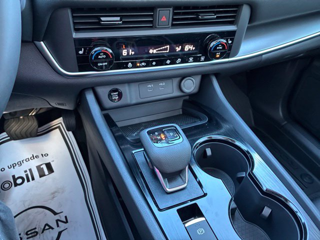 New 2027 Nissan Rogue Dark Armor AWD/4WD image 11