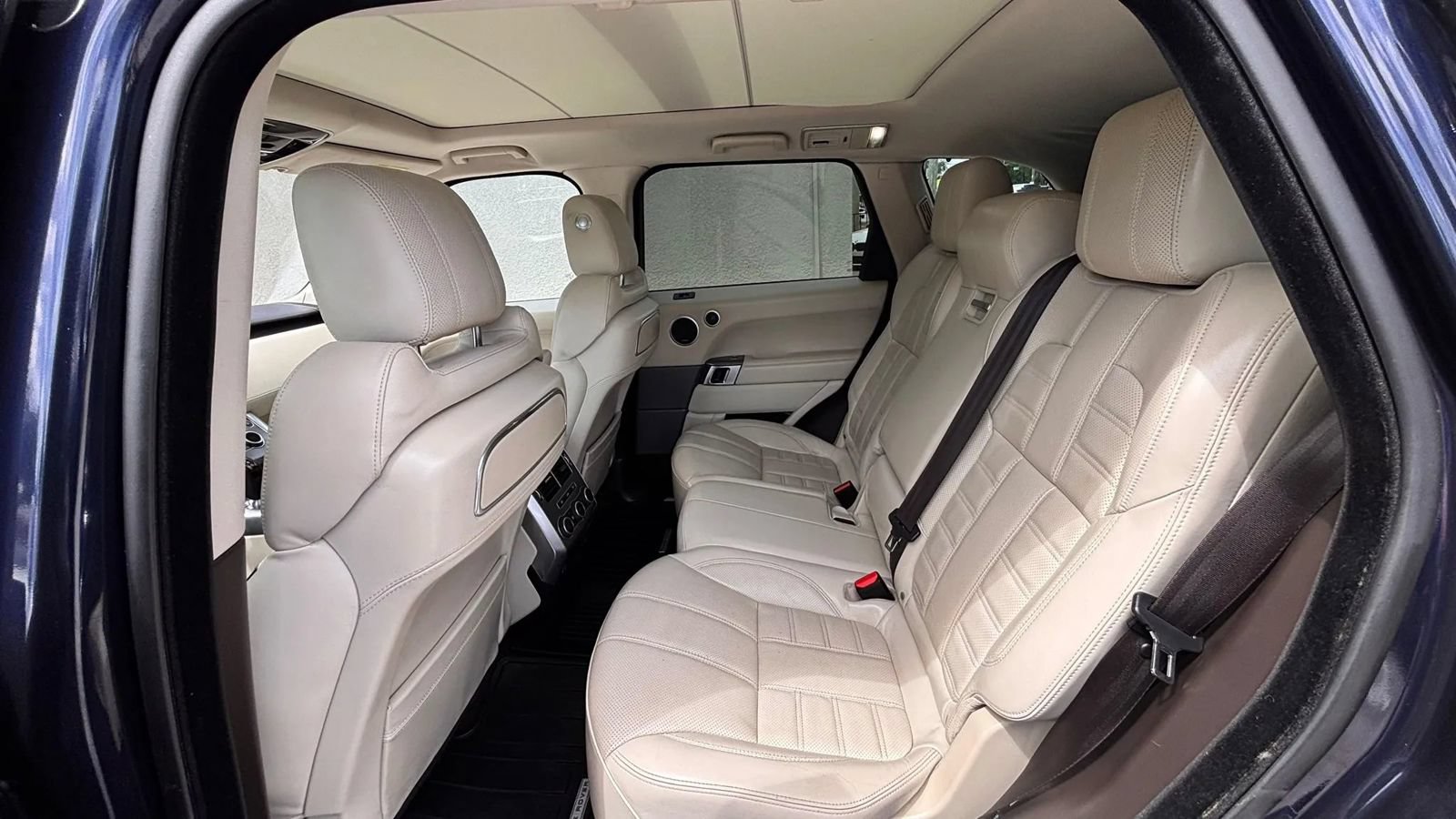 Used 2017 Land Rover Range Rover Sport Autobiography AWD/4WD image 10