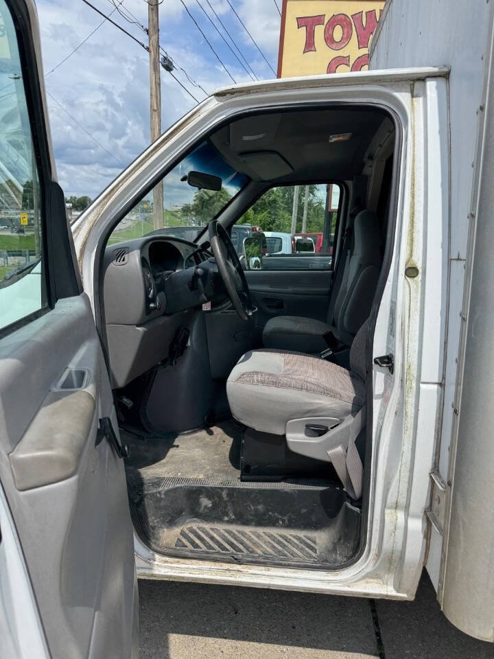 Used 1998 Ford E-350 and Econoline 350 RWD image 13