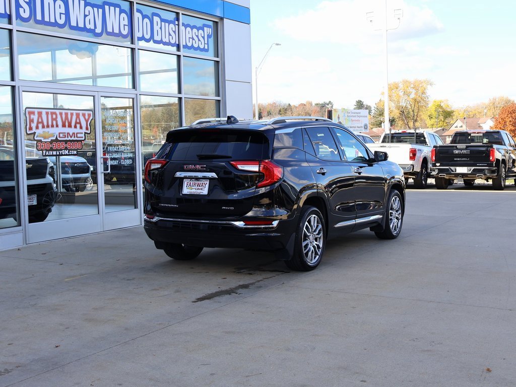 Certified 2024 GMC Terrain Denali w/ Denali Premium Package image 3