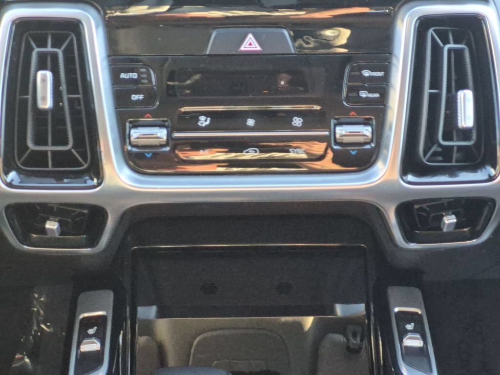 Used 2021 Kia Sorento SX AWD/4WD image 27