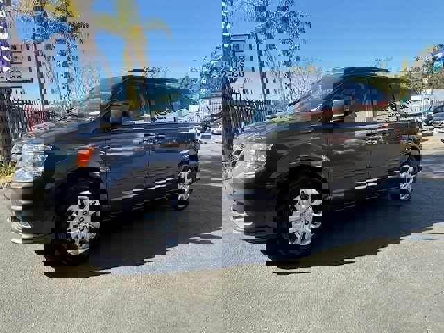 Used 2017 Dodge Grand Caravan SE w/ Power Window Group image 4