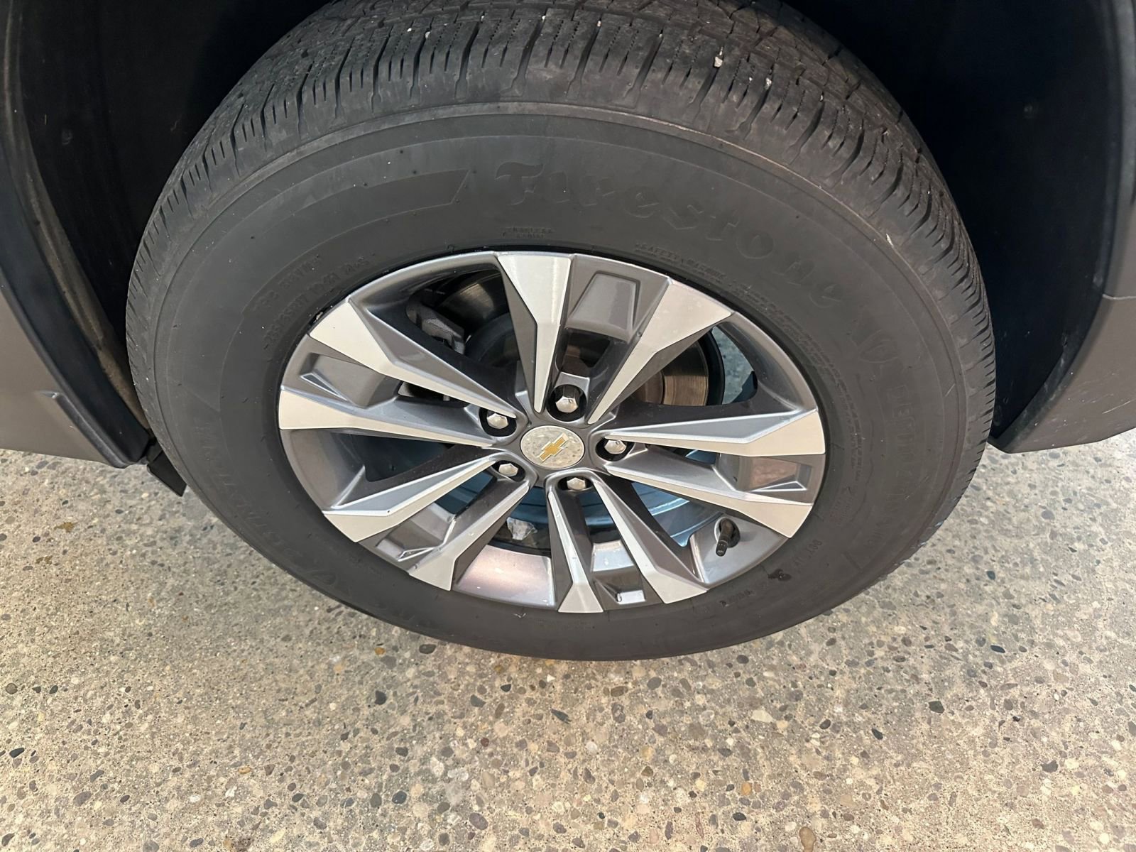 Used 2025 Chevrolet Equinox LT FWD image 30