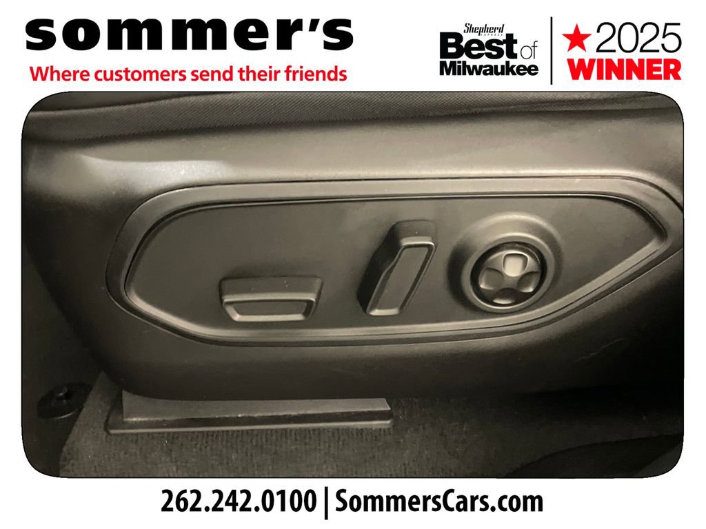 Used 2022 Jeep Grand Cherokee Limited image 10