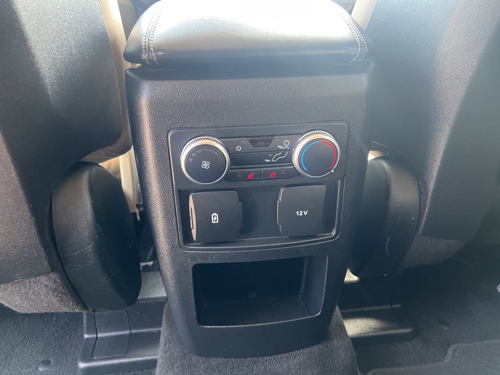 Used 2020 Ford Explorer XLT w/ Equipment Group 202A image 14