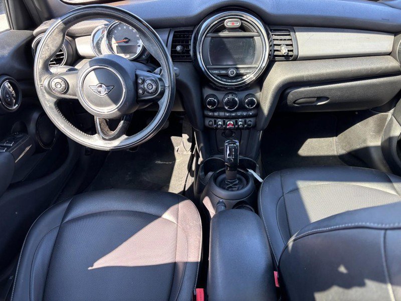 Used 2020 MINI Cooper 4-Door Hardtop image 14