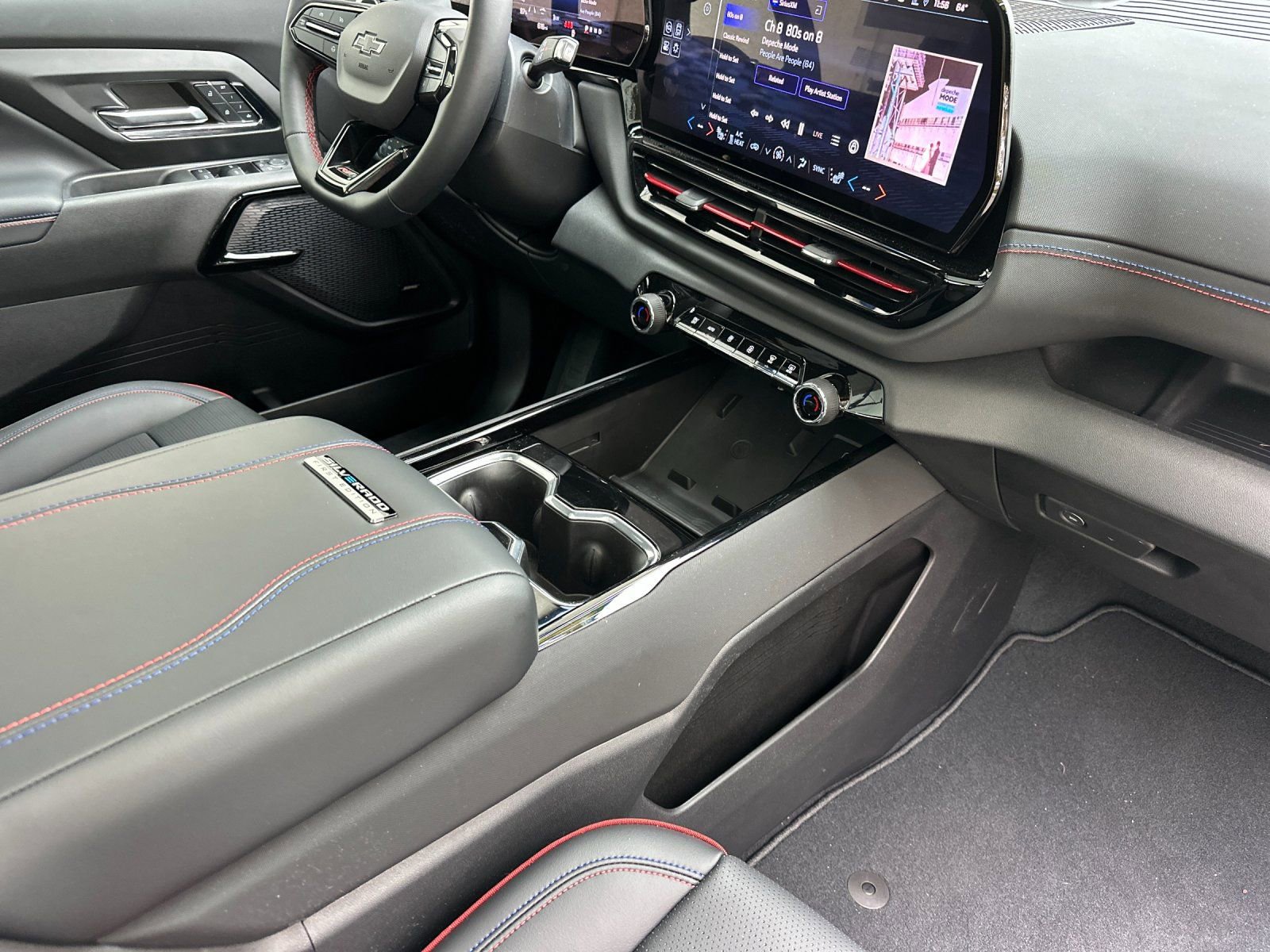 Used 2024 Chevrolet Silverado EV RST image 17