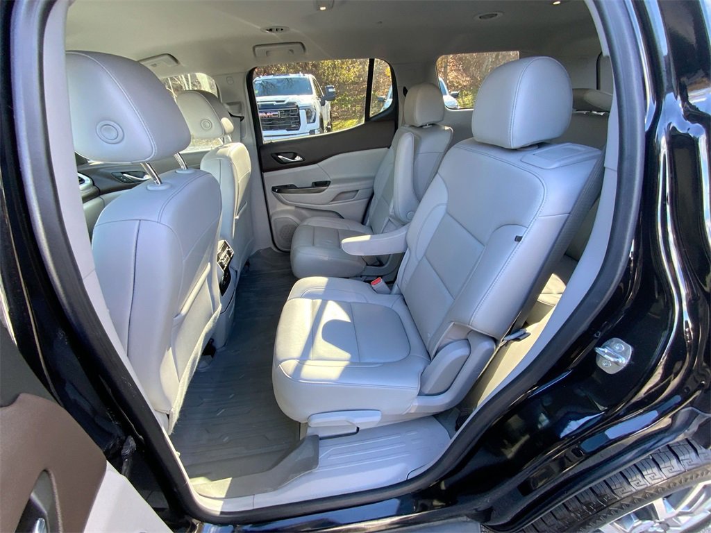 Certified 2023 GMC Acadia SLT w/ Technology Package image 23