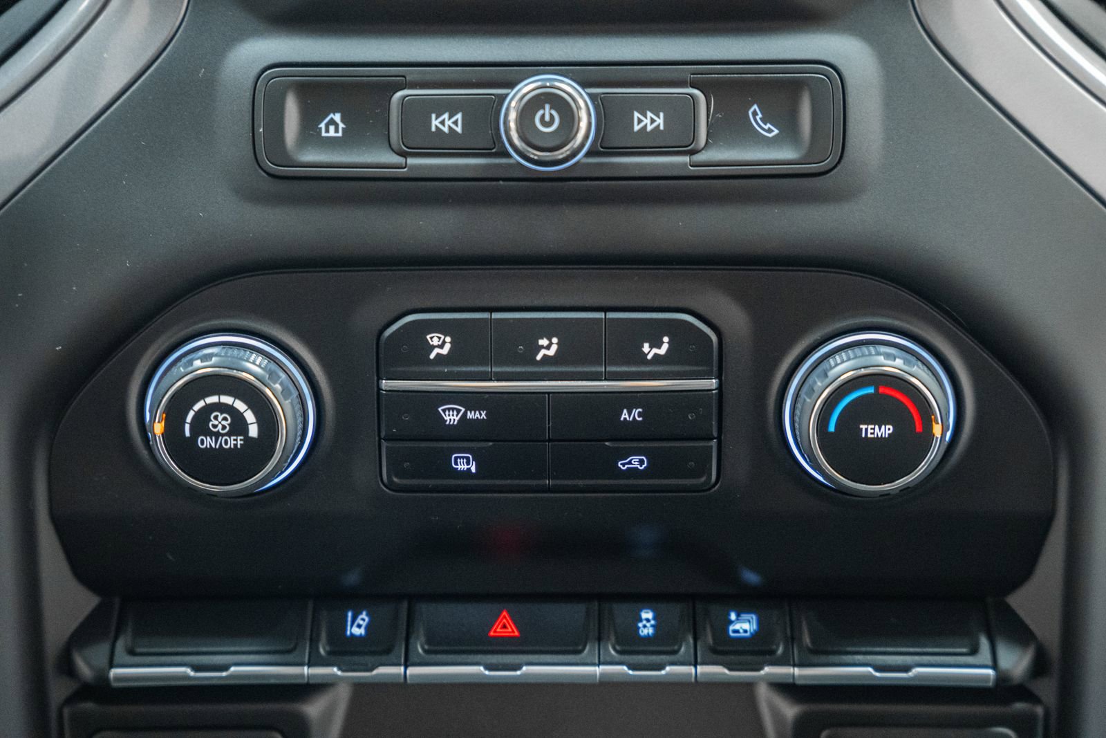 Used 2024 Chevrolet Silverado 2500 Custom image 31