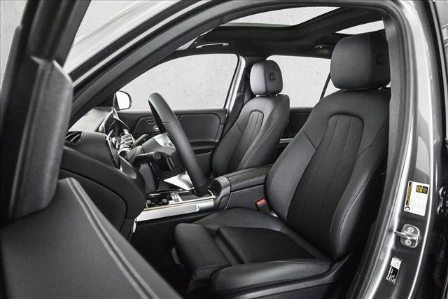 New 2026 Mercedes-Benz GLB 250 4MATIC image 18