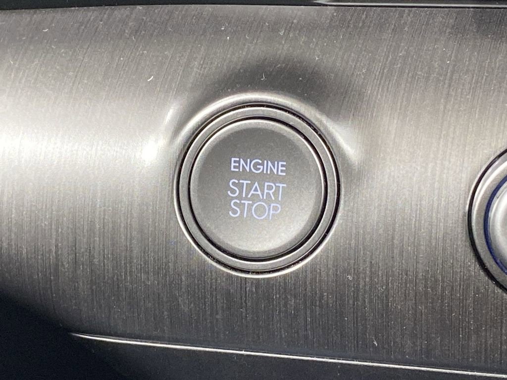 Used 2025 Hyundai Kona SEL image 19