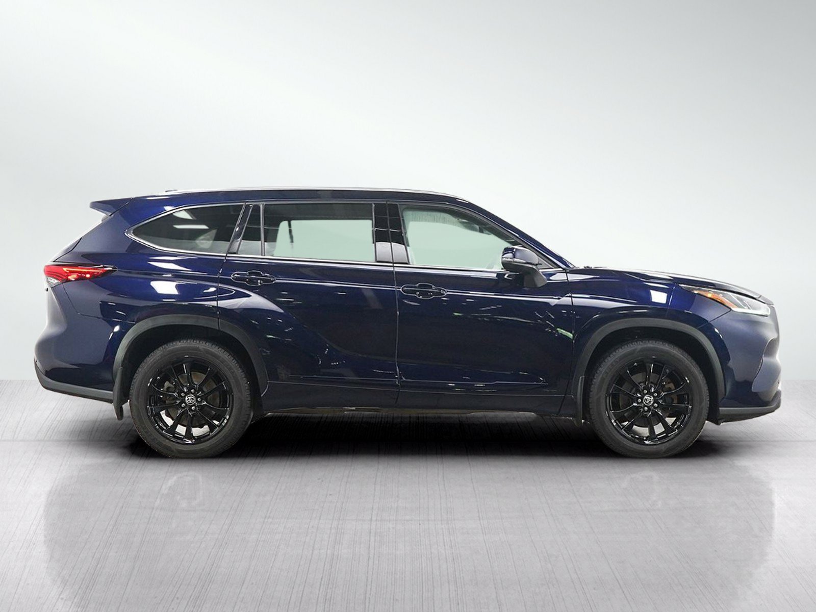 Used 2023 Toyota Highlander Limited AWD/4WD image 7