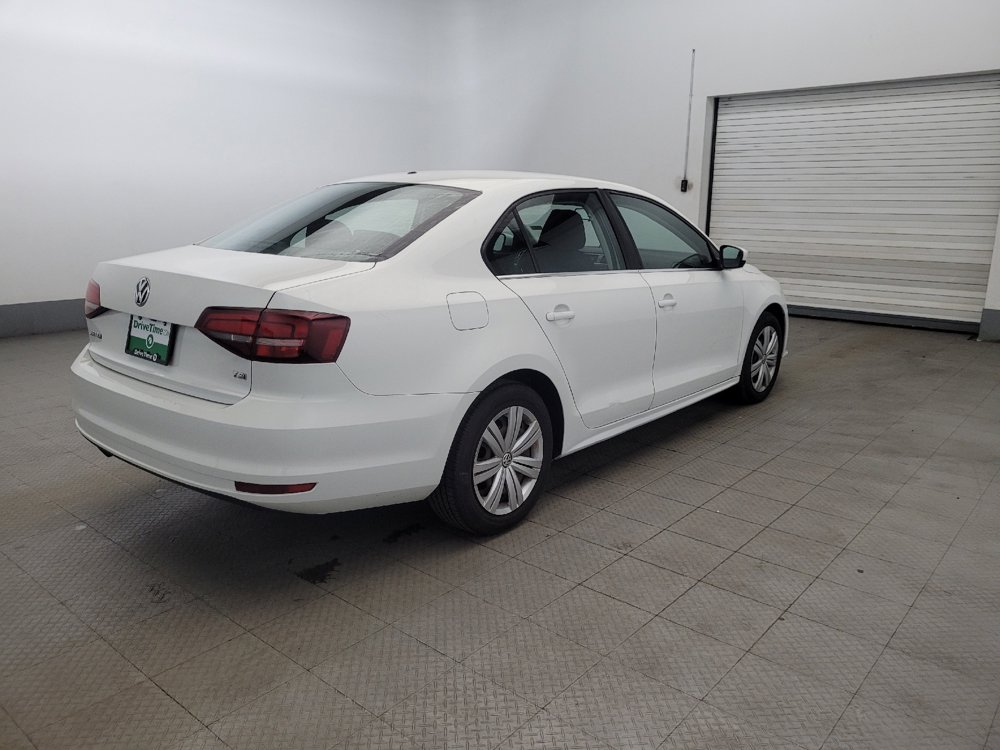 Used 2017 Volkswagen Jetta S image 9