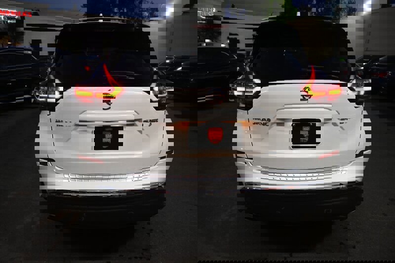 Used 2021 Nissan Murano SL w/ SL Moonroof Package image 10