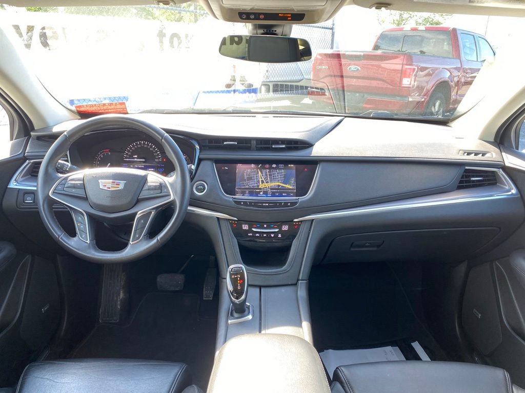 Used 2017 Cadillac XT5 Luxury w/ Driver Awareness Package AWD/4WD image 21