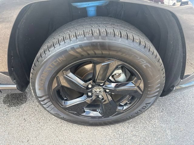 Used 2021 Toyota RAV4 XSE AWD/4WD image 13