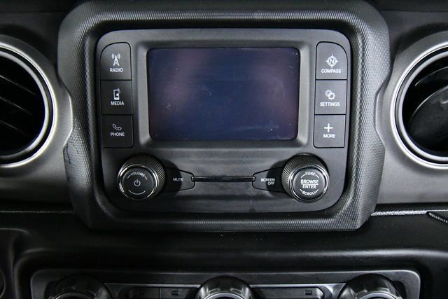 Used 2021 Jeep Wrangler Sport image 4