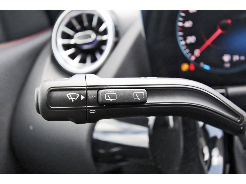 Used 2023 Mercedes-Benz GLA 45 AMG 4MATIC image 11